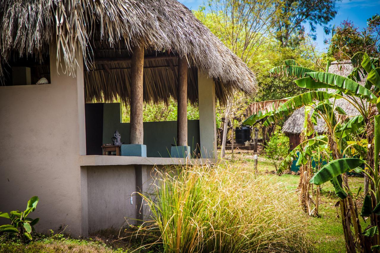 Coco Loco Eco-Resort Gemastepe Екстер'єр фото